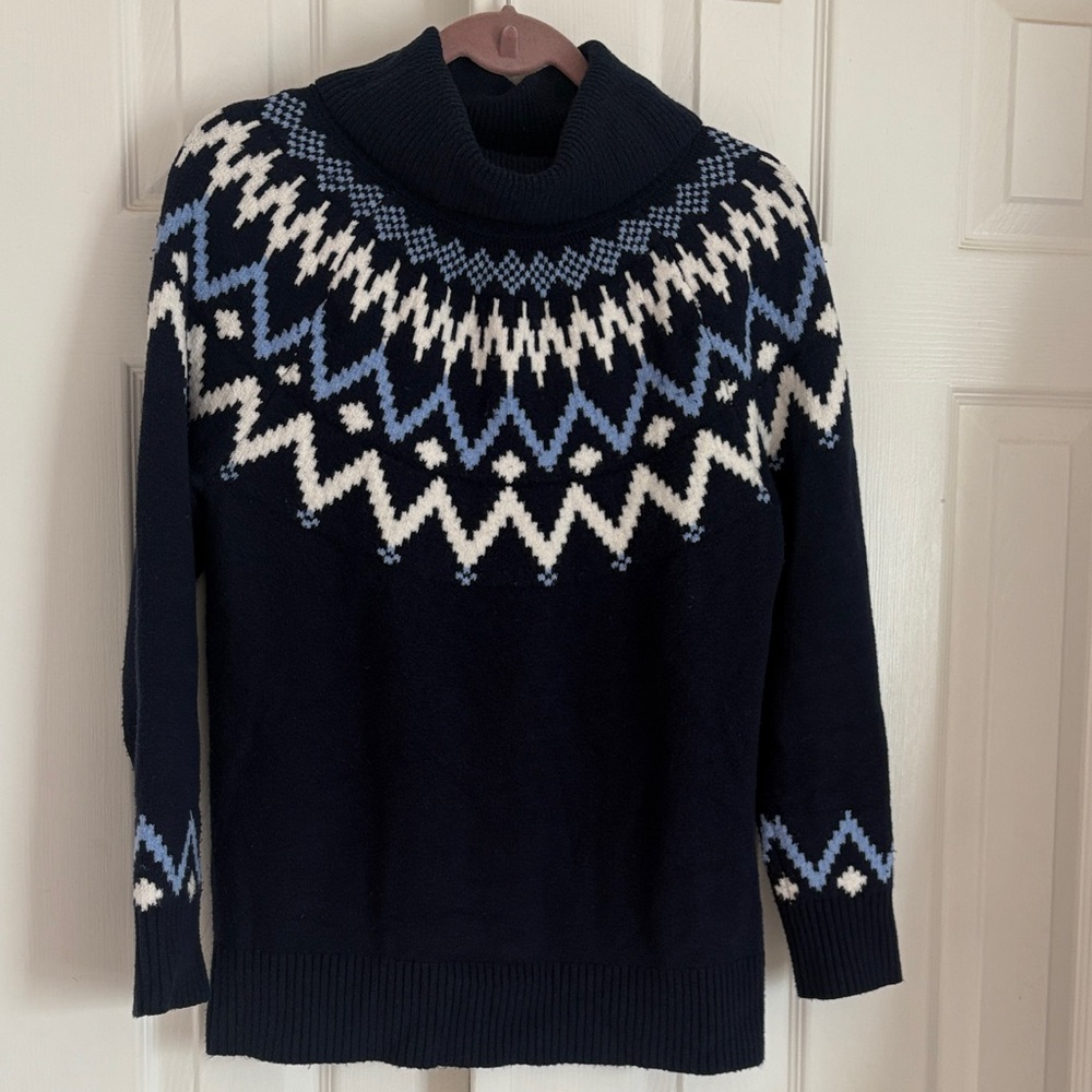 LOFT Dark Blue and White Knit Sweater